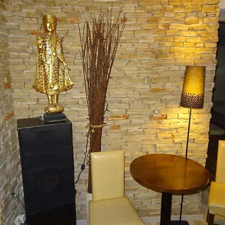 Apartment Buddha *